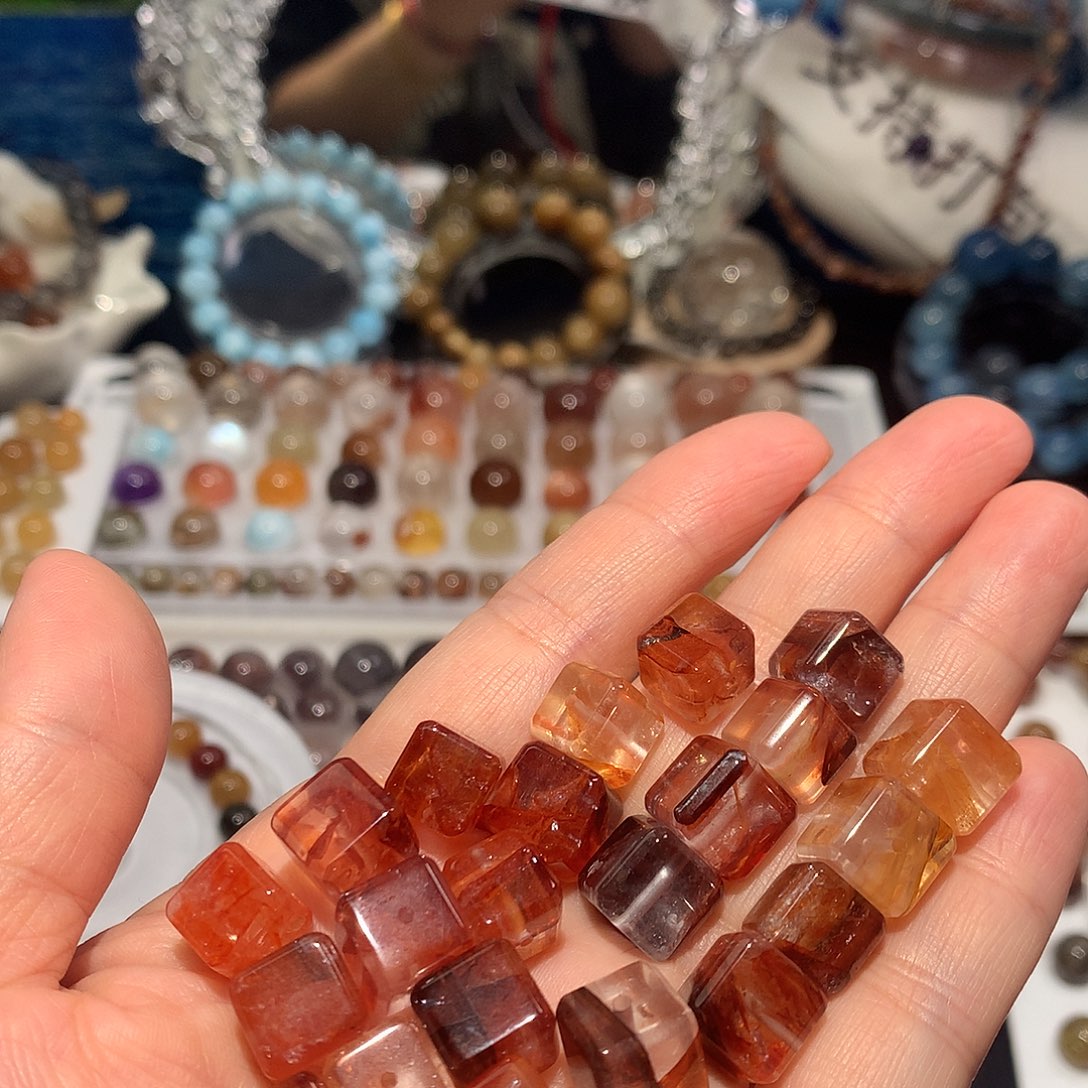 未镶嵌水晶颈饰多样化发1个045