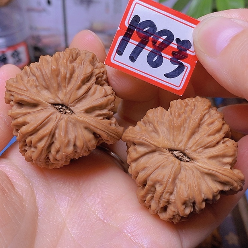 【闪购商品】文玩核桃把件全品精配南疆43