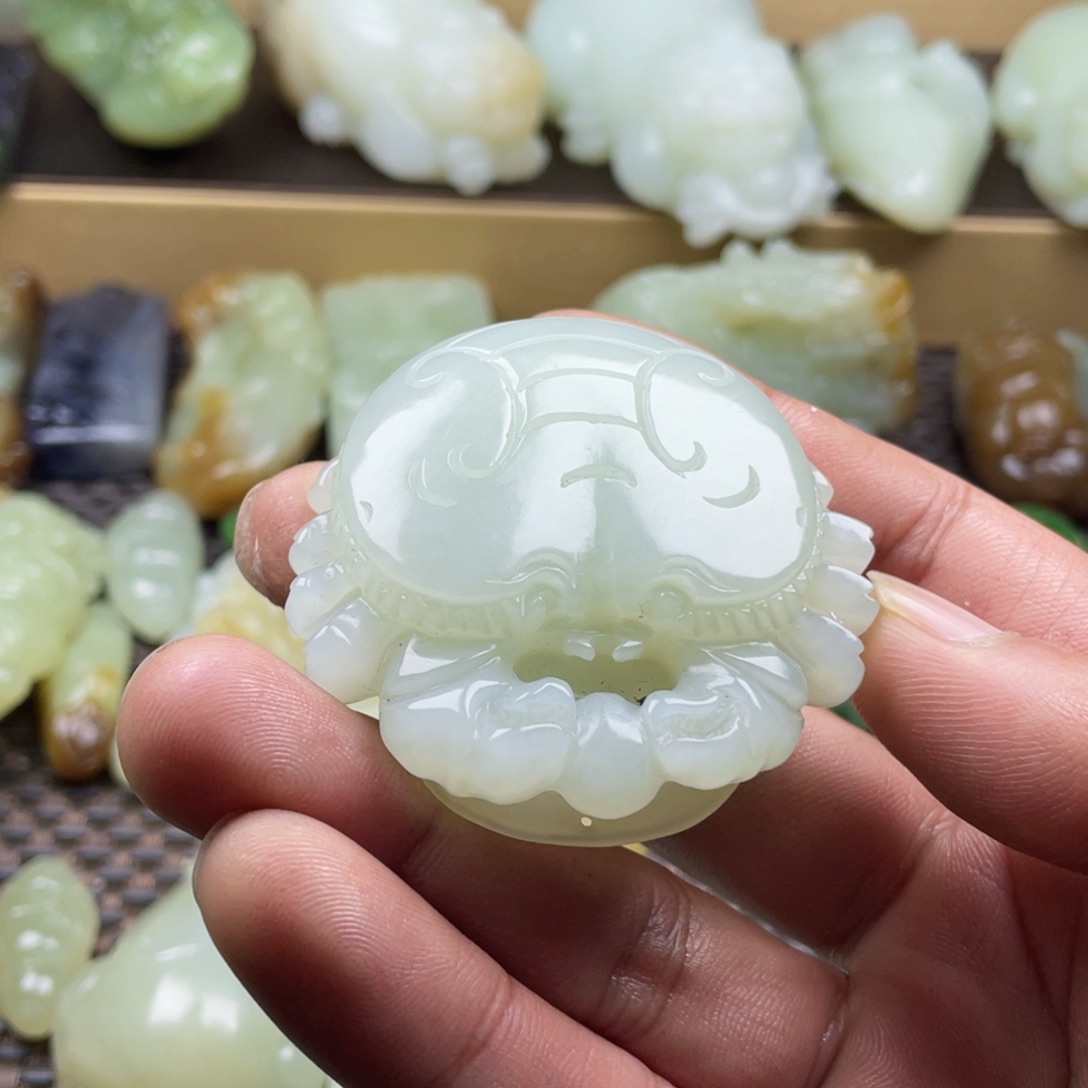 和田玉挂件未镶嵌