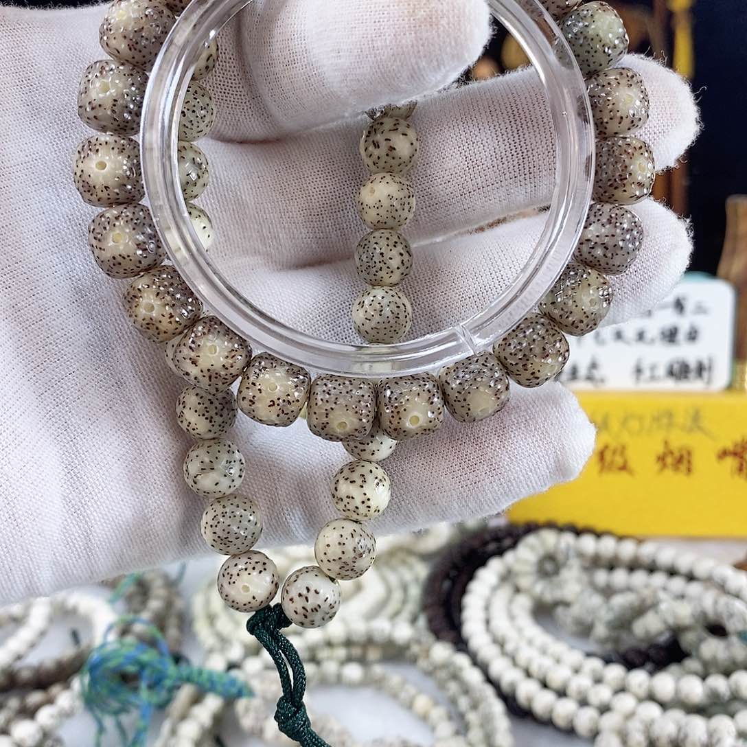 星月菩提手串•****r星月菩提雕刻手串