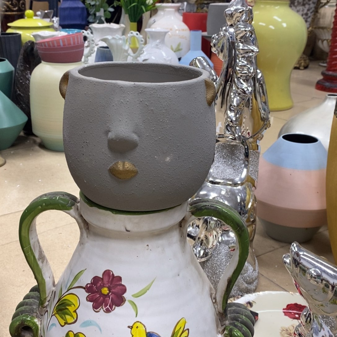 摆件陶瓷材料花瓶摆件