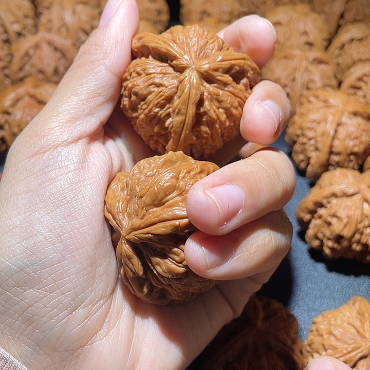 奋***人吊坠文玩核桃小妹