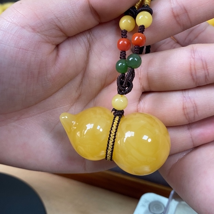 未镶嵌琥珀裸石葫芦