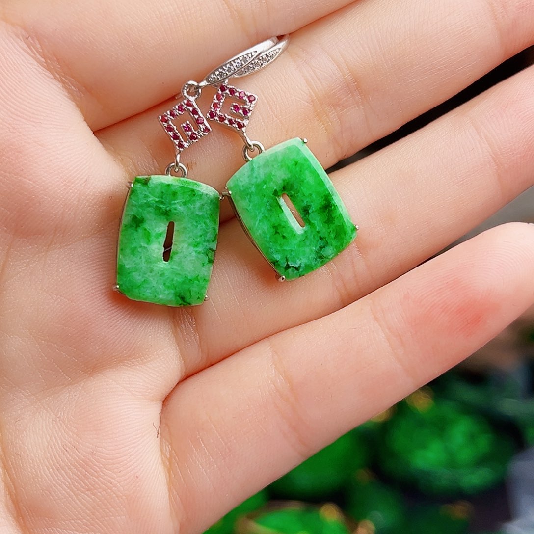 颈饰银S925镶嵌翡翠多样性
