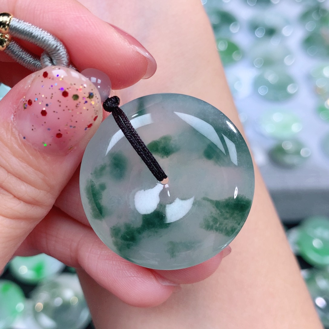 翡翠未镶嵌颈饰天然缅甸翡翠