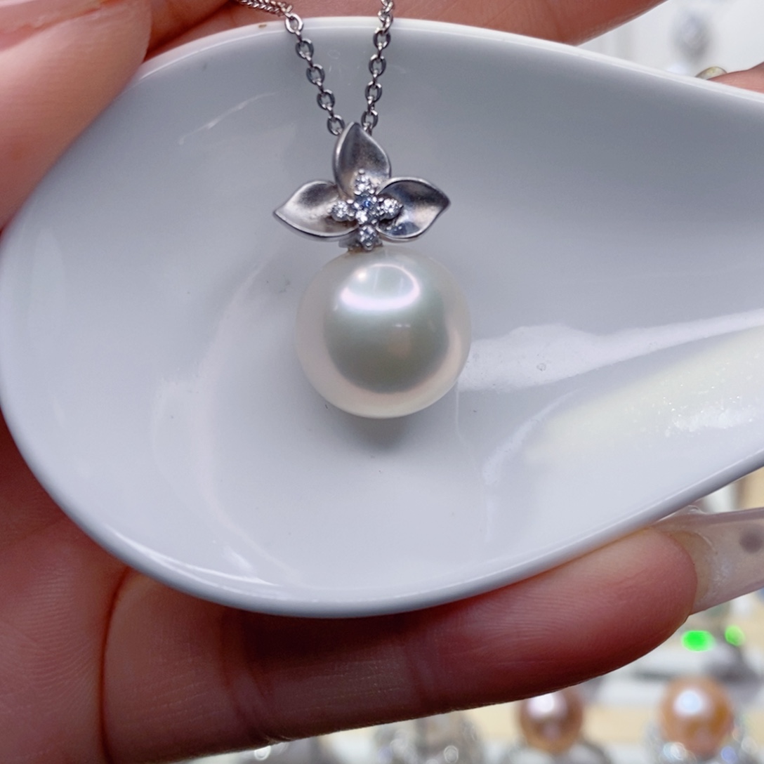 淡水珍珠吊坠(赠链)银S925镶嵌苗*