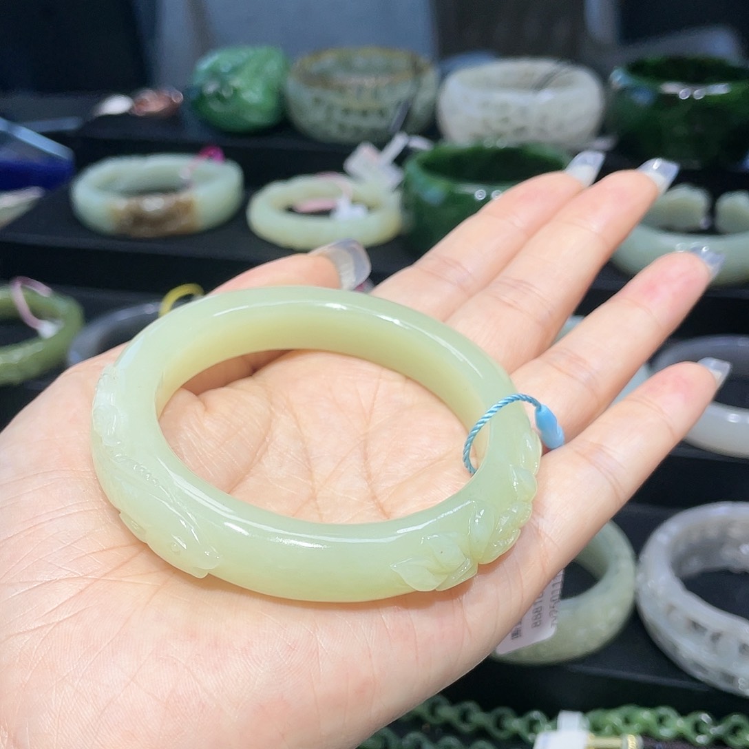 【闪购商品】和田玉手镯56圈口34未镶嵌