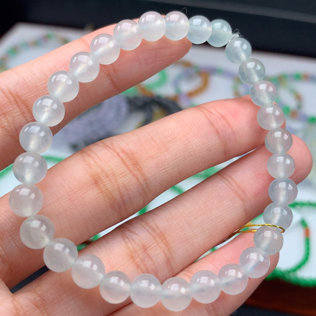 翡翠手链未镶嵌卡