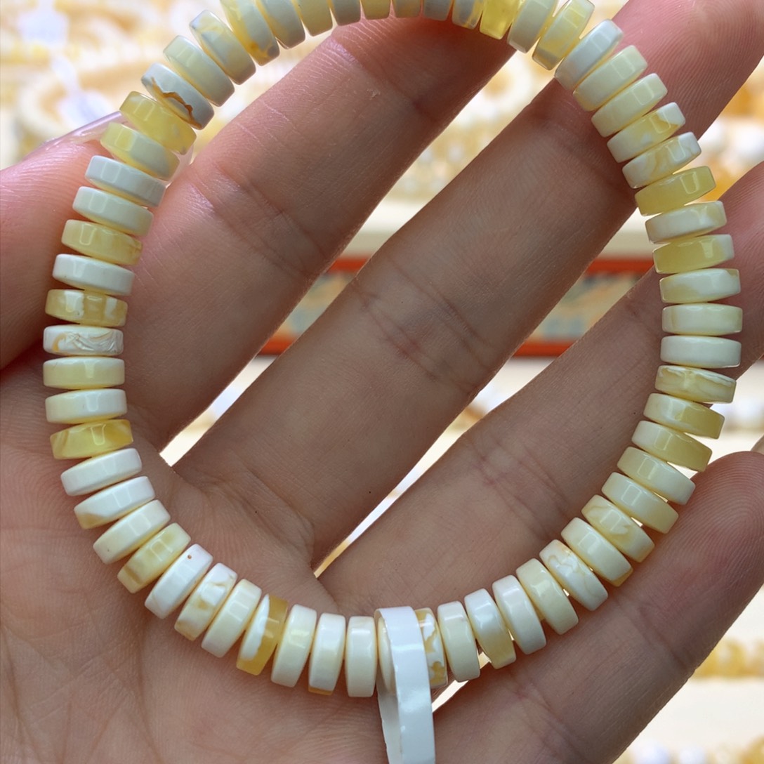 琥珀裸石未镶嵌6.44克