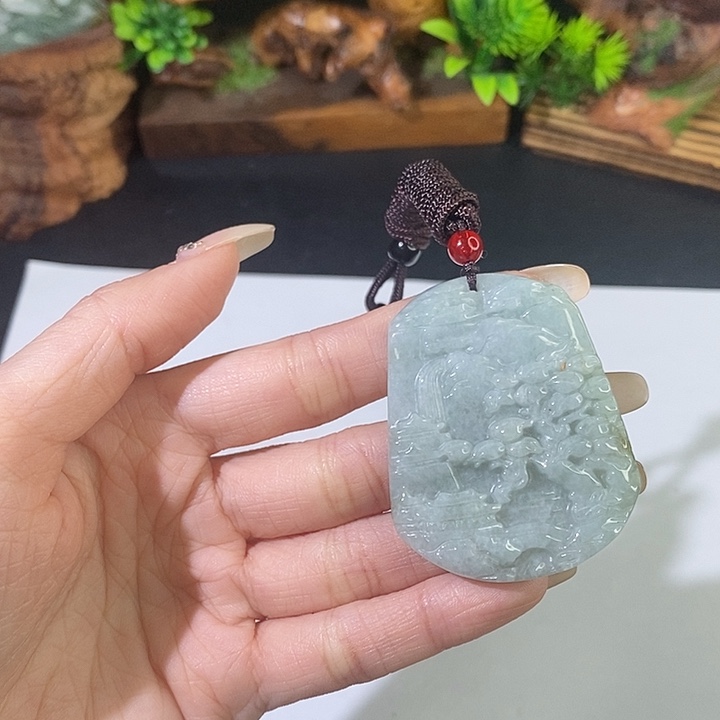 翡翠颈饰未镶嵌我