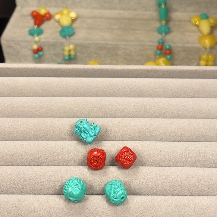 蜜蜡未镶嵌裸石10mm六方