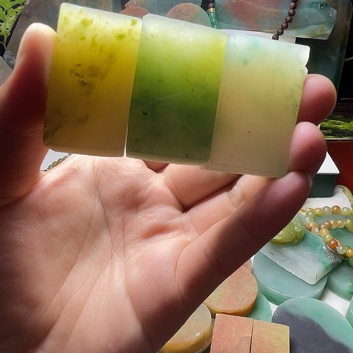 未镶嵌石英质玉珠宝半成品