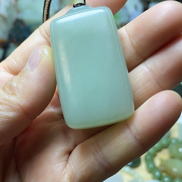 和田玉未镶嵌车挂