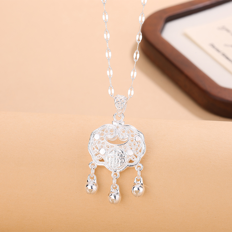 【抓紧处理】定制重工款气质风年味生肖挂饰706 福字平安锁