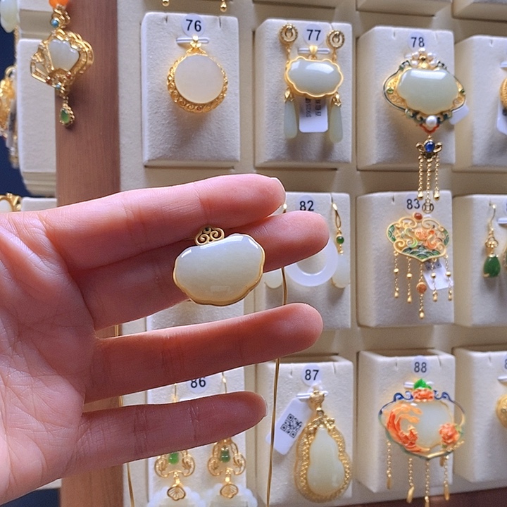 和田玉颈饰银S925镶嵌