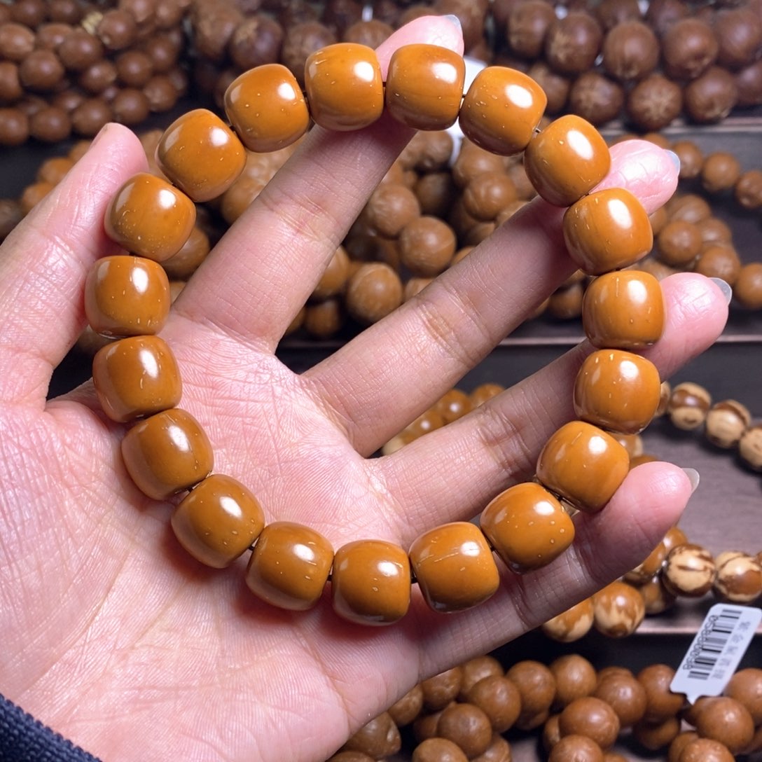 A***n紫金鼠手串13黄金甲老型