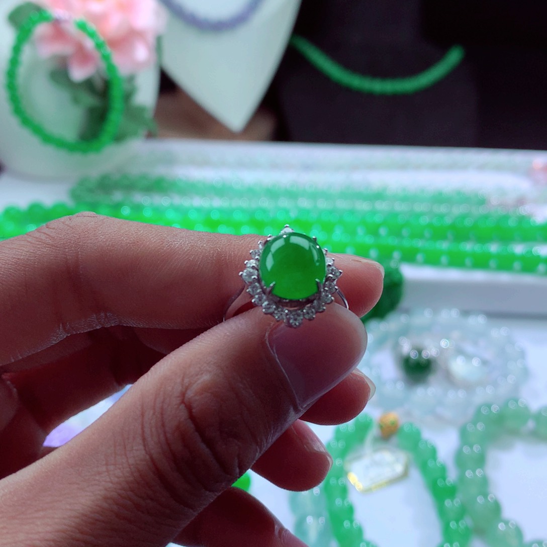 翡翠手链未镶嵌天然