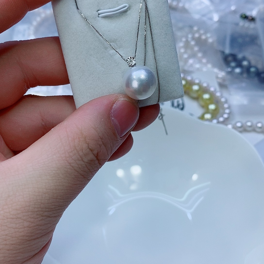 海水珍珠颈饰18K金镶嵌