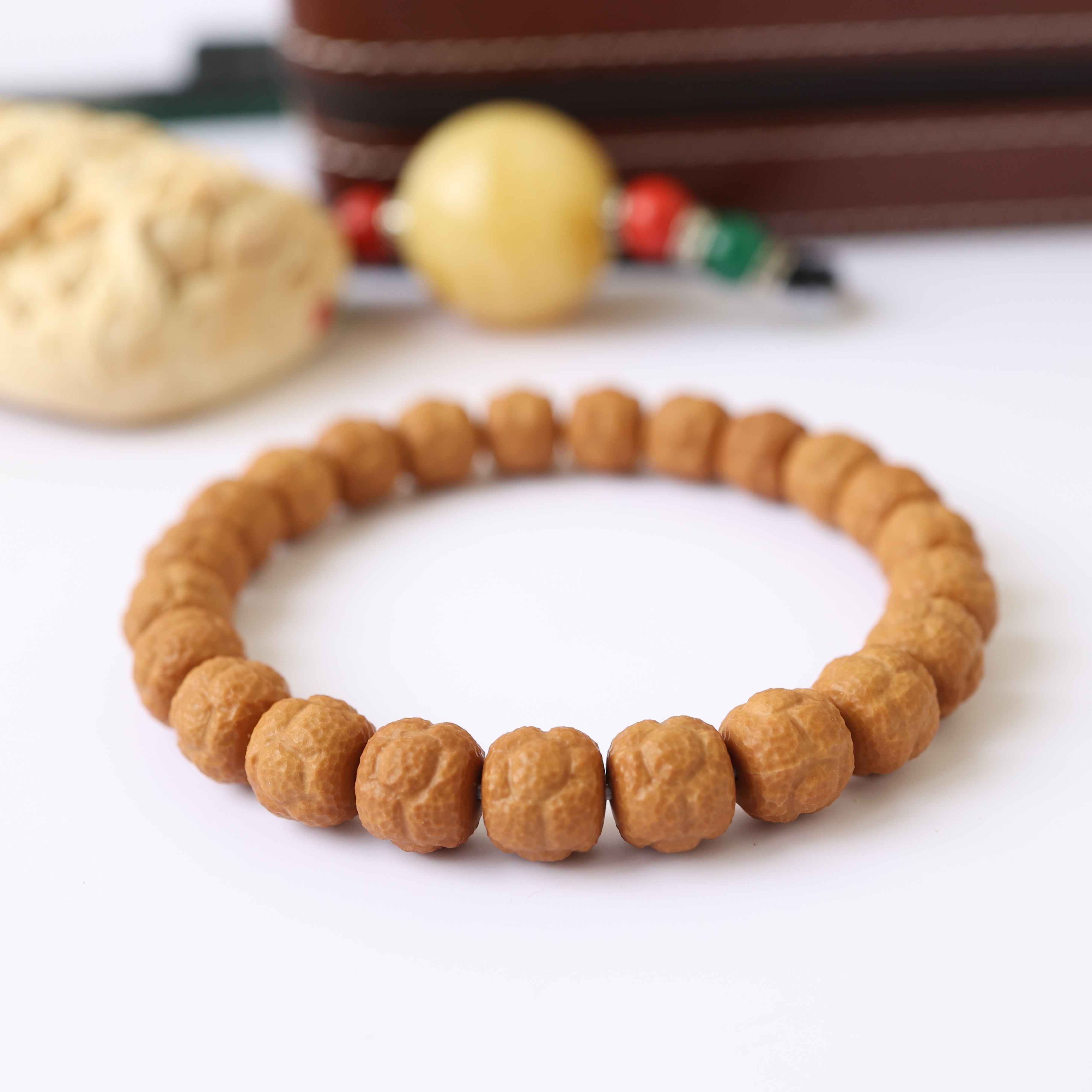 方天饕餮.纯手工圣凡出品全品无暇猴头手串