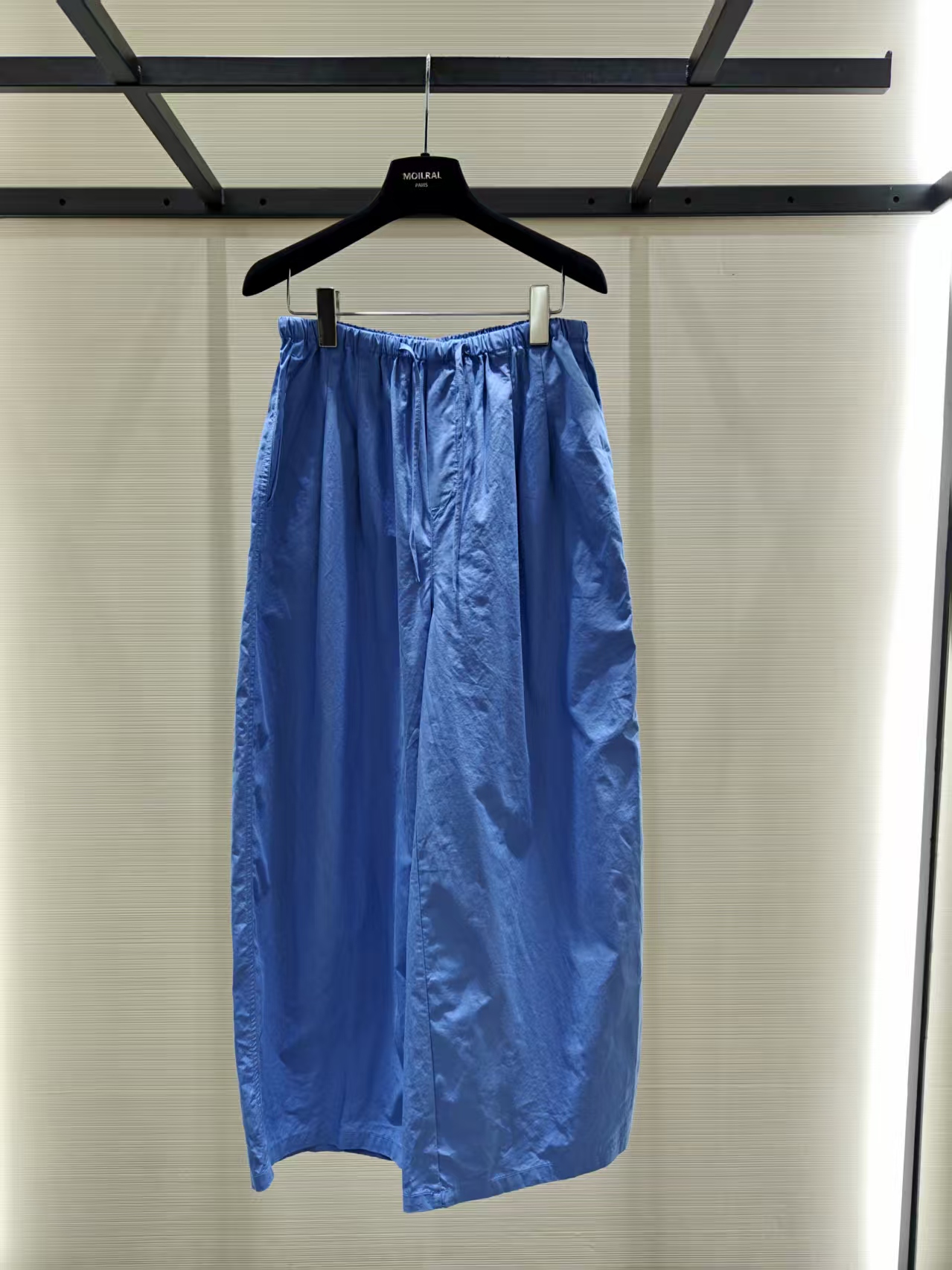 MO新款蓝色休闲百搭抽绳直筒休闲裤  XM2561797