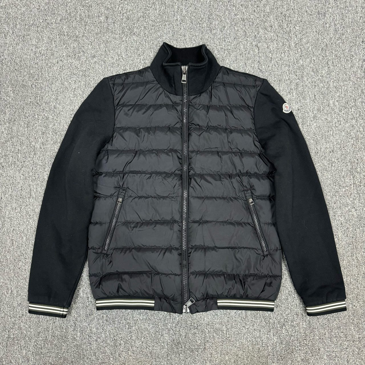 11627475 Moncler蒙口 黑色羽绒服拼接夹克外套 S码98新