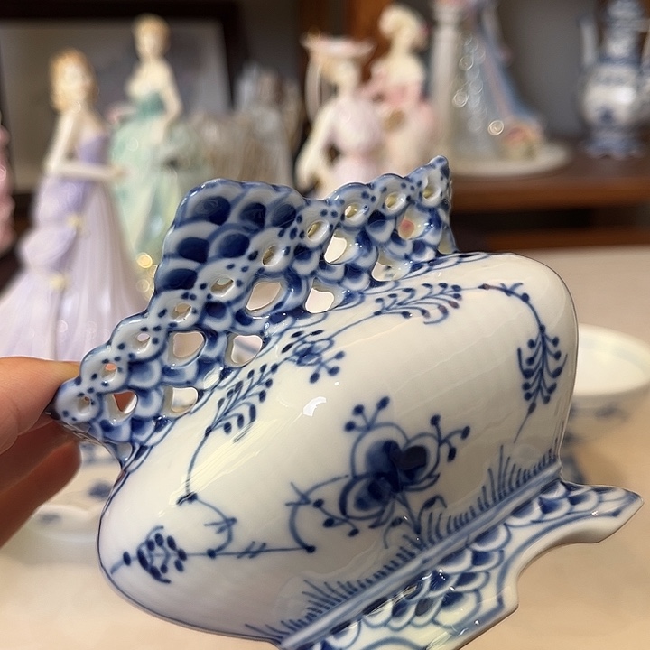 杯欧洲中古瓷器摆件