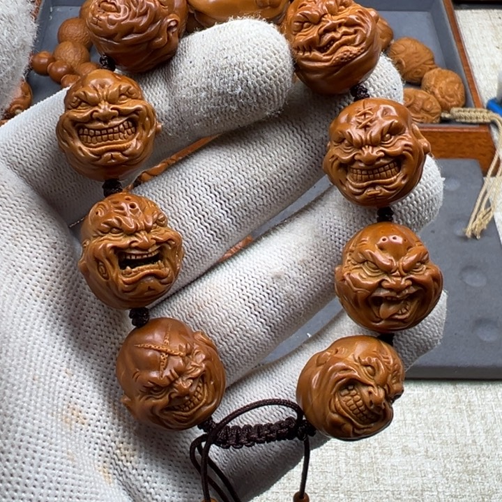 橄榄核手串钢*橄榄核雕工艺制作