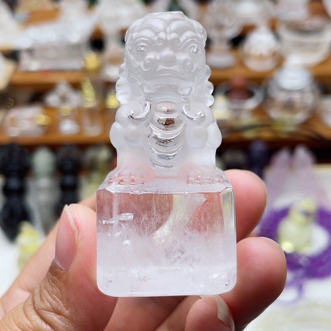 水晶颈饰未镶嵌摆件