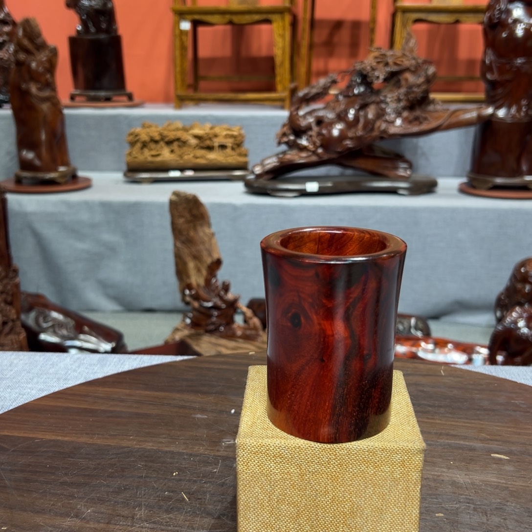 和***嘉木精品工艺品展示