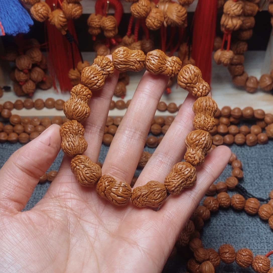 君***见吊坠桃核桃枭手串1