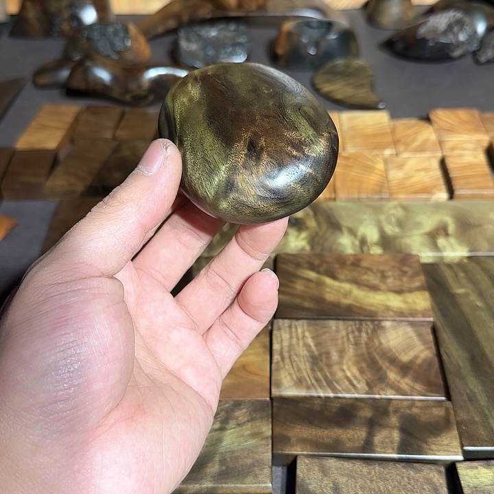 ****护阴沉木直播间一物一拍截图