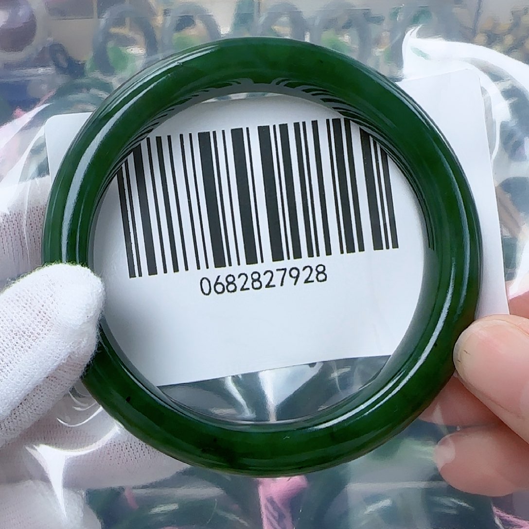 和田玉（碧玉）手镯未镶嵌微瑕57