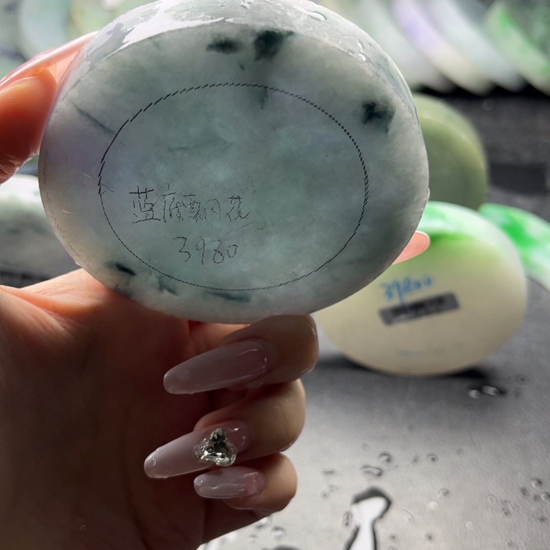 定制翡翠未镶嵌翡翠