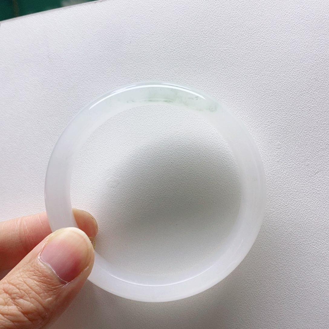 石英质玉手镯未镶嵌红60