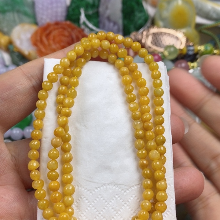 翡翠吊坠(赠链)未镶嵌