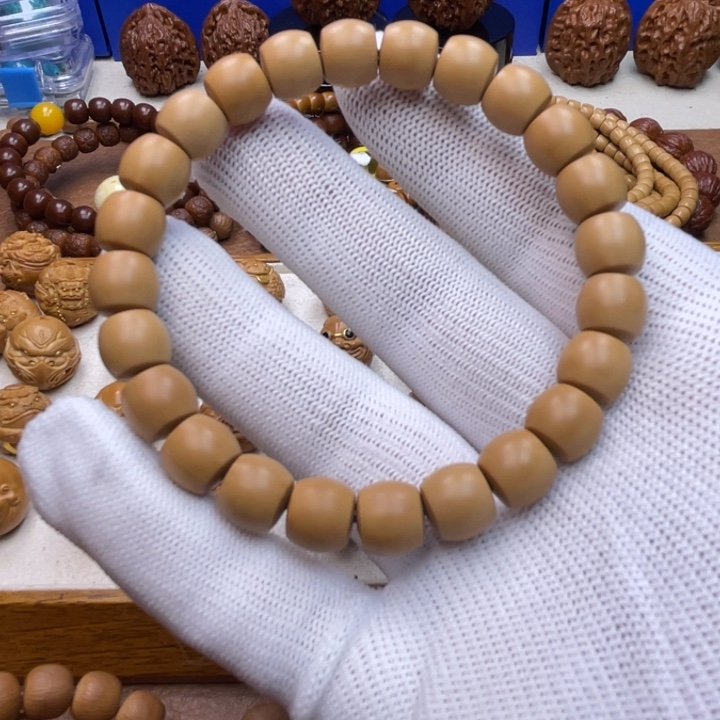 猴头核桃手串店****）回血银标直切