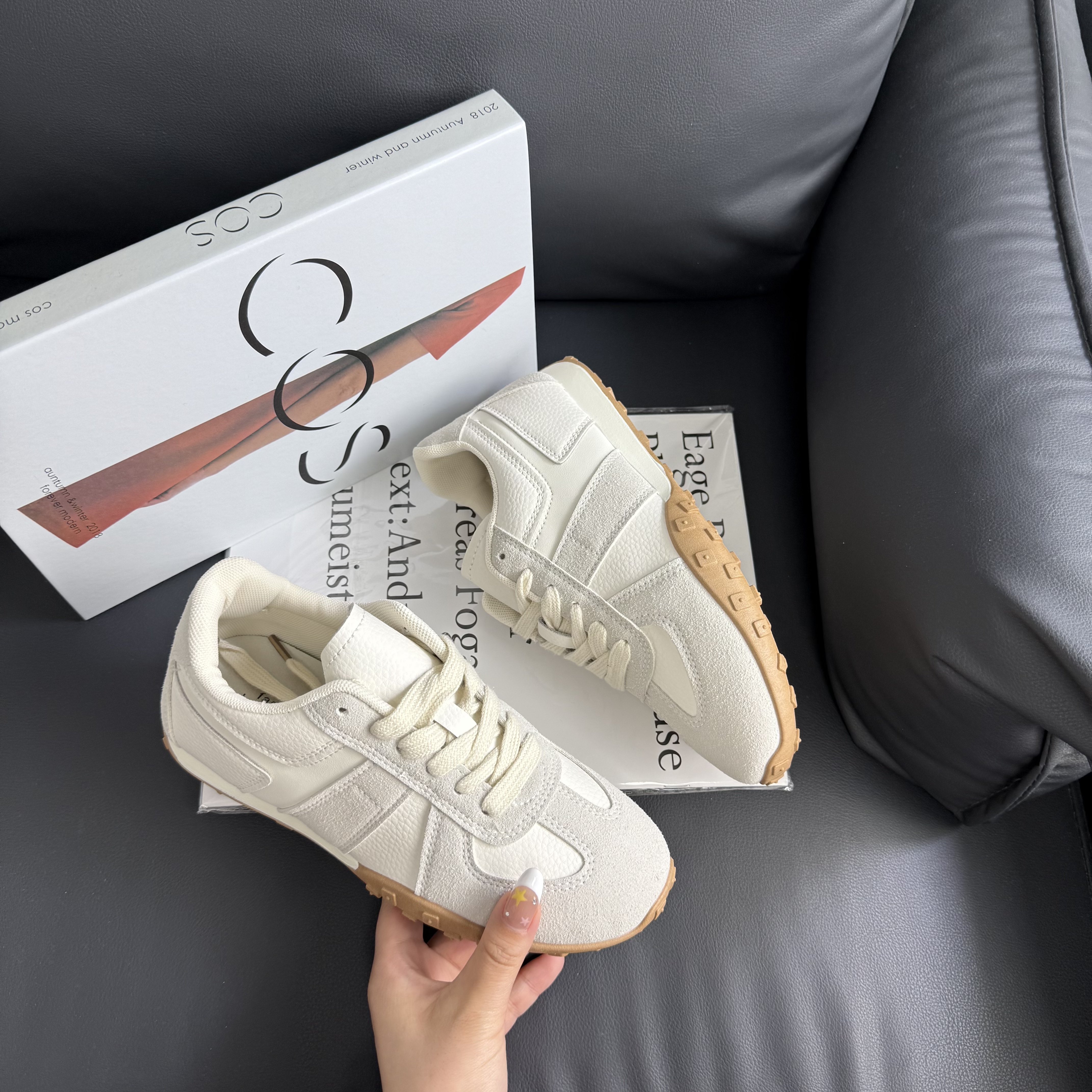 小白鞋女春季新款百搭运动休闲复古阿甘德训鞋568-2