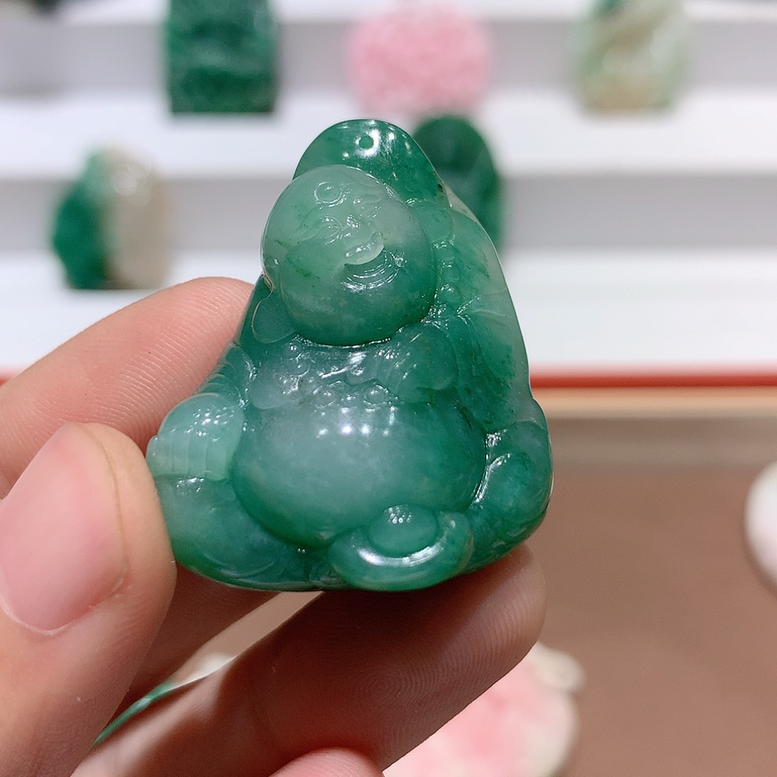 独山玉挂件未镶嵌张****常