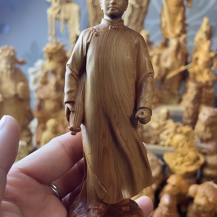 柏木（崖柏）青年伟人高12公分