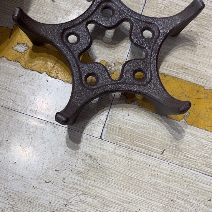 刘***宝铁中古工艺品摆件