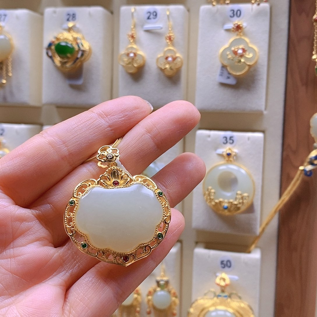 和田玉颈饰银S925镶嵌