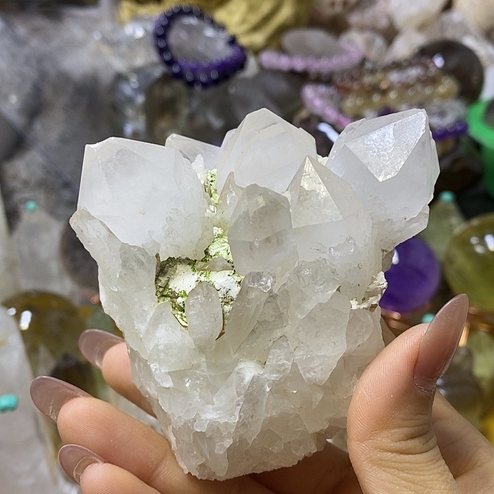 未镶嵌水晶珠宝半成品