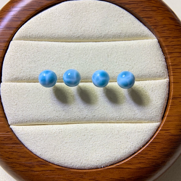 天然海纹石圆珠耳钉s925银镶嵌简约精致耳饰随机发一