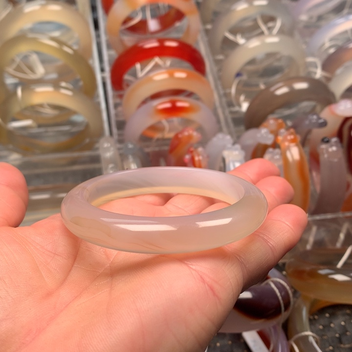 玛瑙/玉髓未镶嵌手镯