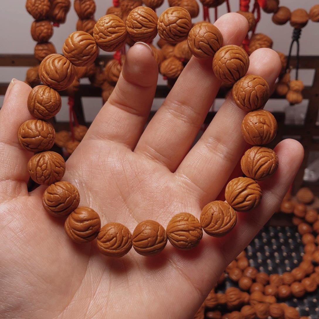 木质类龙纹桃枭手串