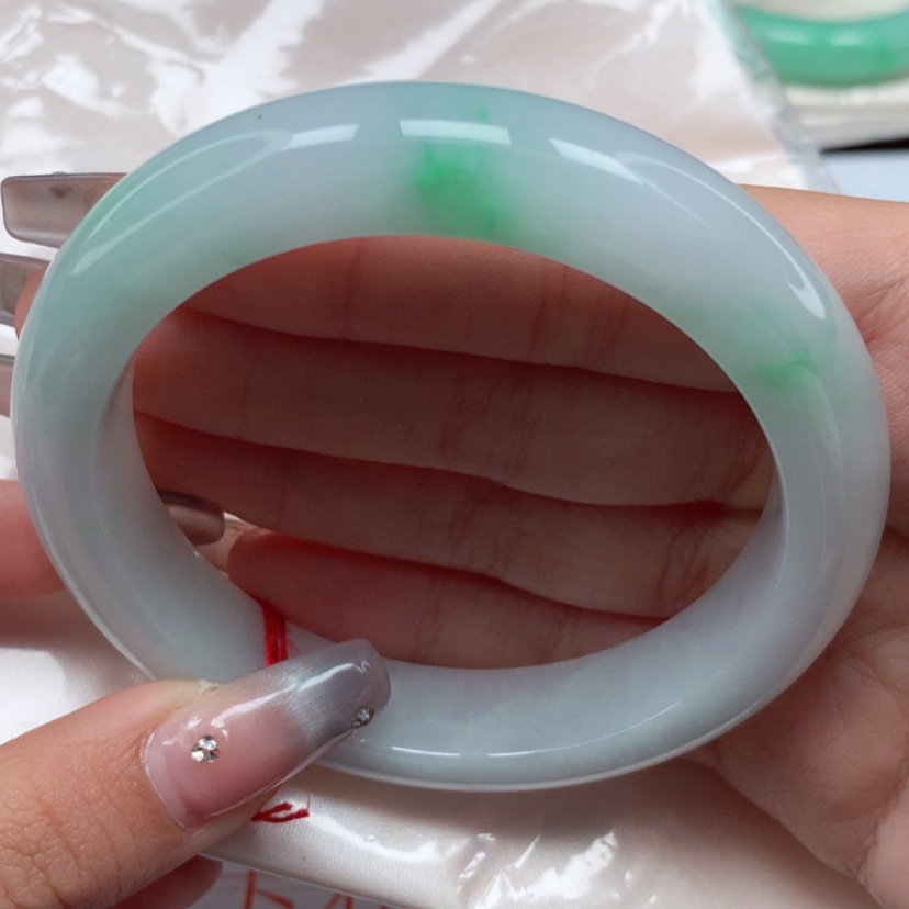 【闪购商品】翡翠手镯未镶嵌59圈