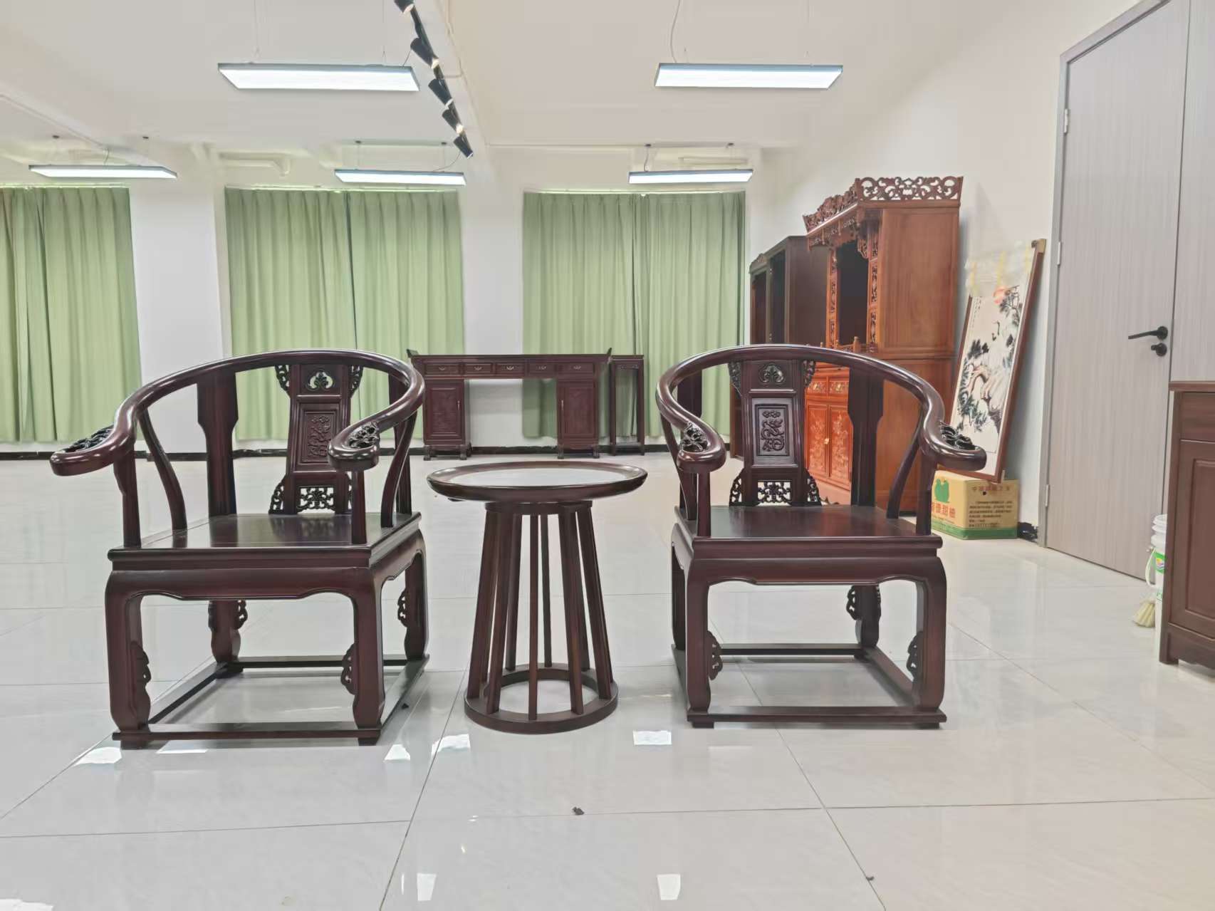 新中式实木椅子皇宫椅圈椅三件套迷你茶几办公泡茶阳台家用茶桌椅