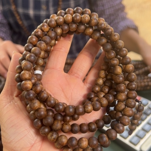 沉香手串红土乌身26克卡0.8多样性发1条