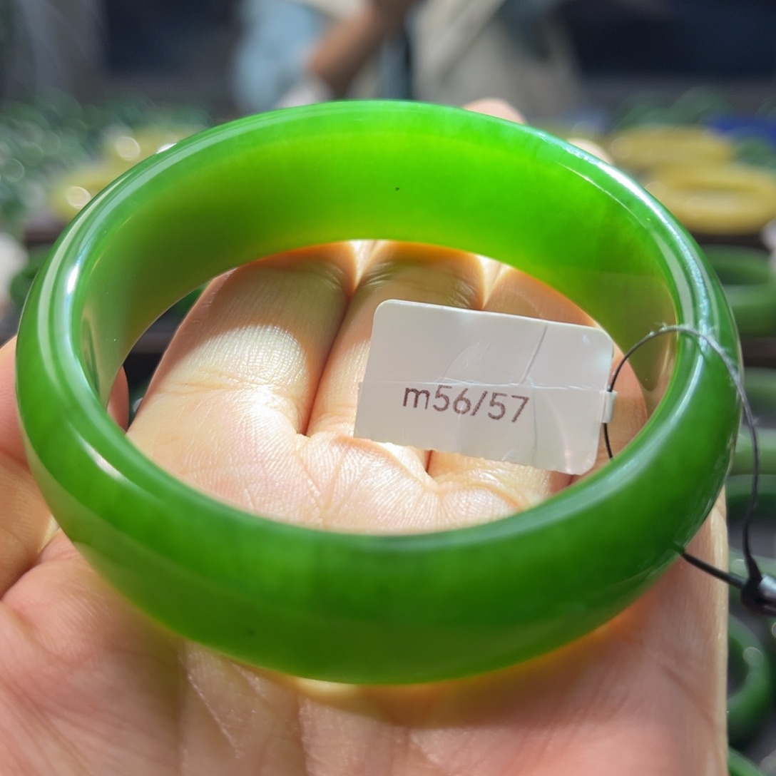 和田玉（碧玉）手镯未镶嵌