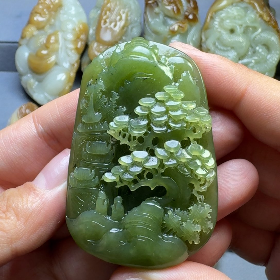 和田玉未镶嵌颈饰